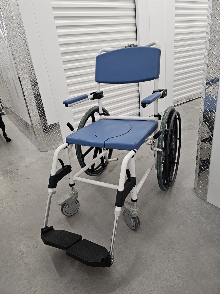 Drive Medical Aluminum Shower Transport Chair - photo 3