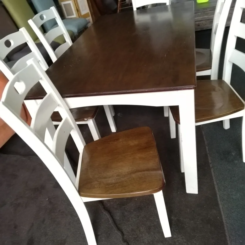 butifull dining room set 6 chears thumbnail