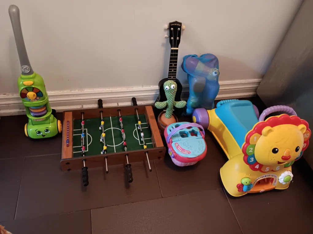 Mixed Lot of Baby & Kids Toys thumbnail