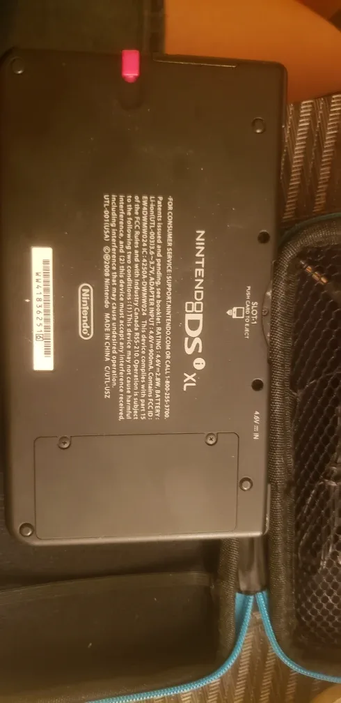 Nintendo DSi XL Blue with Case image indicator(2)