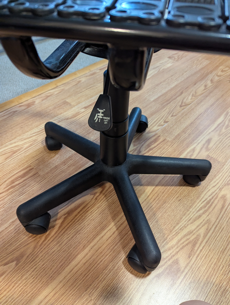 Black Adjustable Office Chair - photo 3