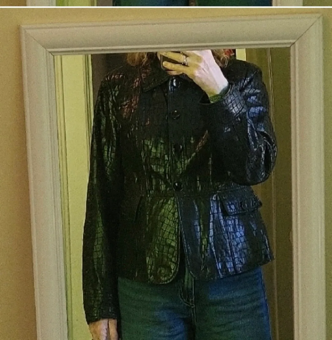 Neiman Marcus Leather Jacket - Size 10 image indicator(6)