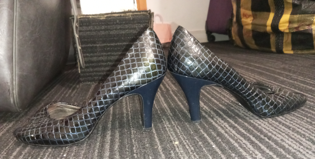 Liz Claiborne Heels - Size 7M - photo 3
