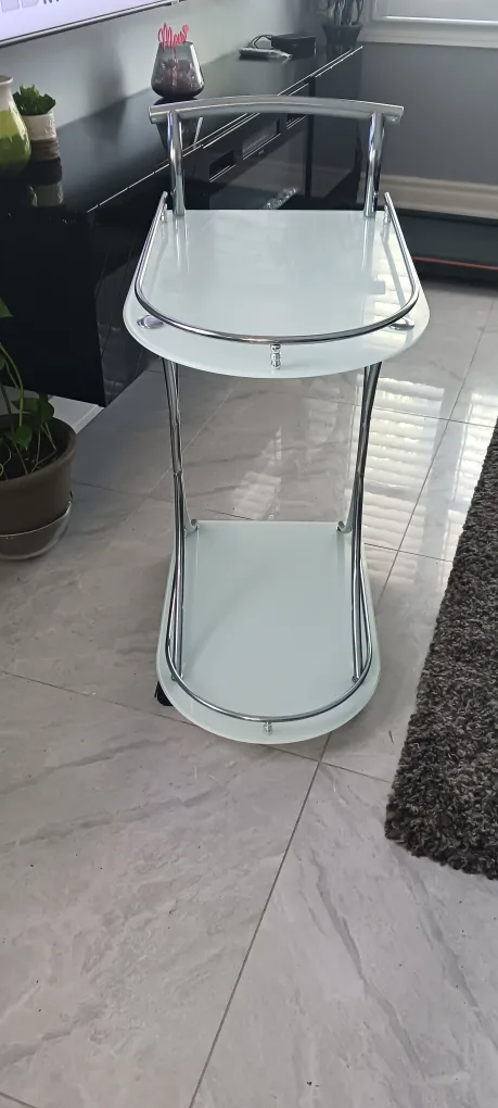 Glass & Chrome Serving Cart image indicator(4)