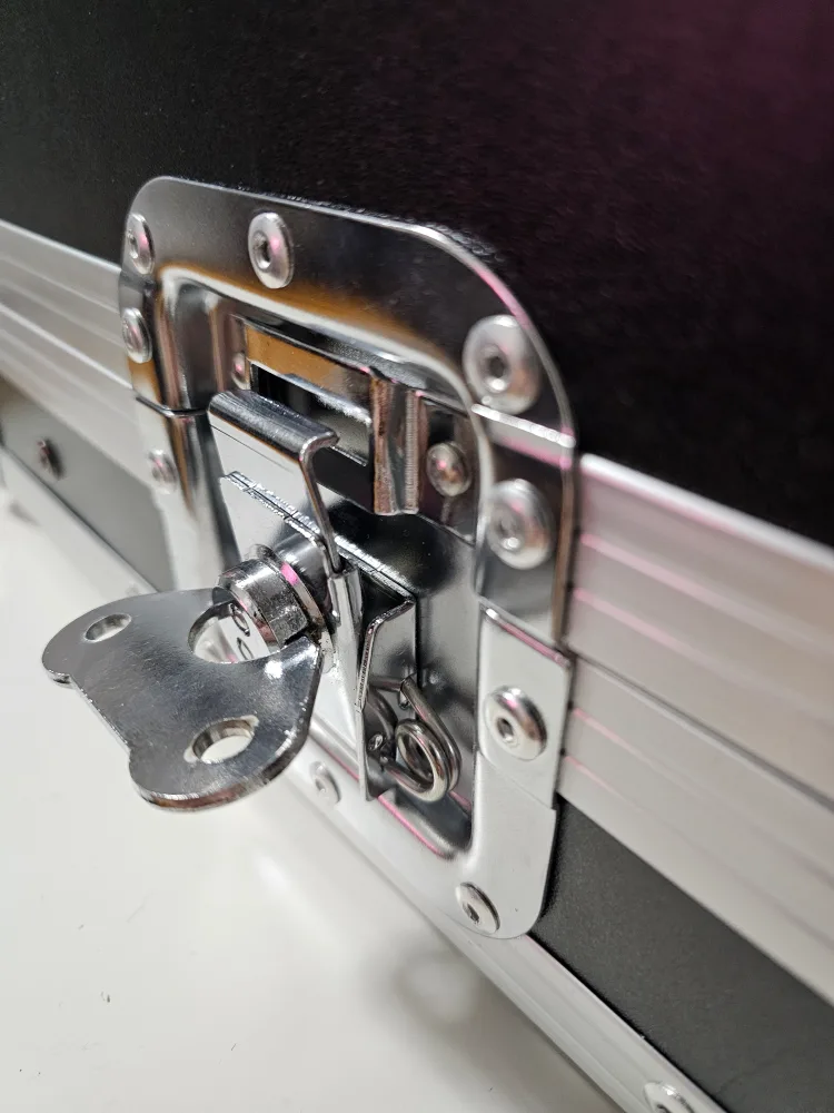 Traktor Kontrol S3 DJ Controller with Case image indicator(7)