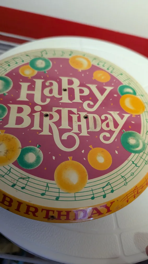 Vintage Tin Litho Happy Birthday Musical Cake Plate 🇨🇦 image indicator(2)