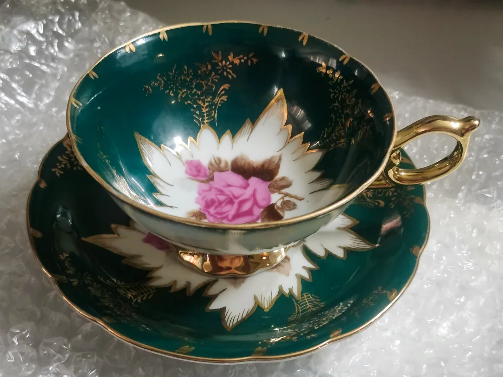 Castle Art China Tea Cup and Saucer Set - NEW thumbnail