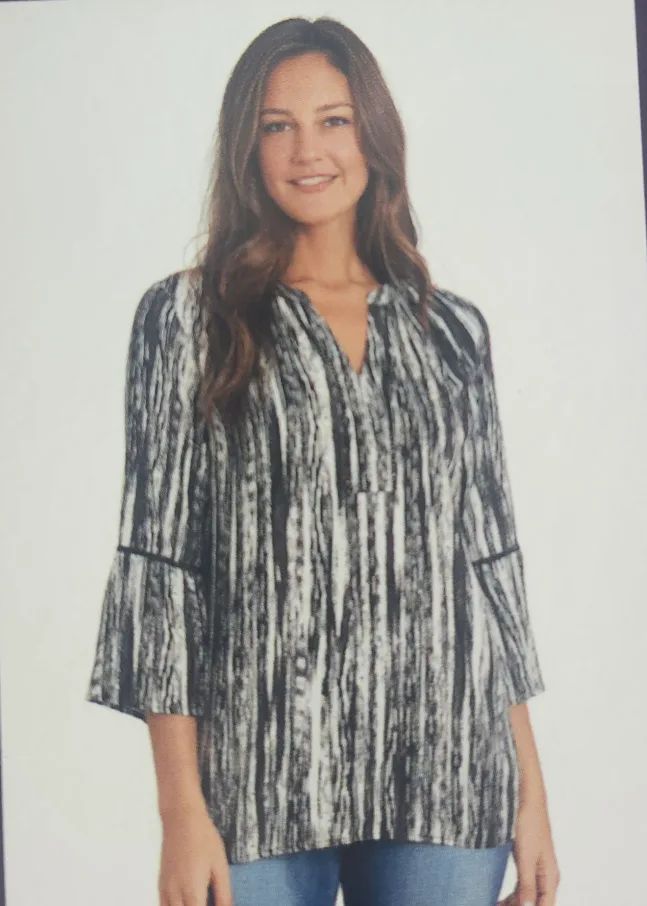 BNWT Kim Rogers Blouse - Black & White 🇨🇦 thumbnail