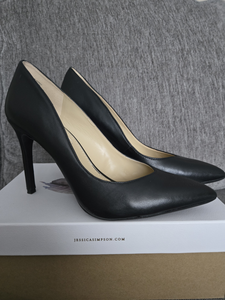 Jessica Simpson Black Leather Heels