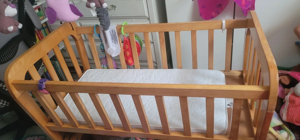 Wooden Baby Crib with Mattress image indicator(3)