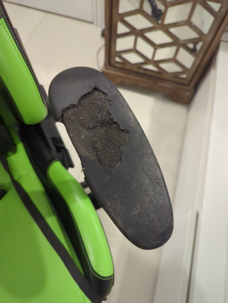 ViscoLogic Gaming Chair - Green & Black - photo 2