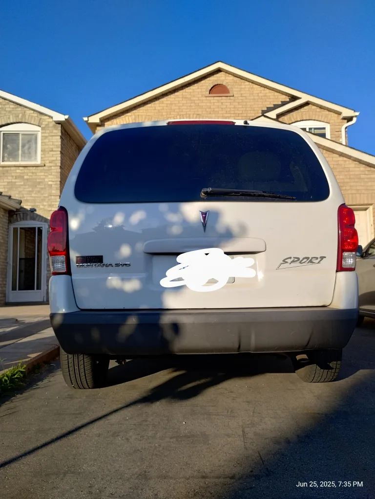 2007 Pontiac Montana SV6 Minivan image indicator(3)