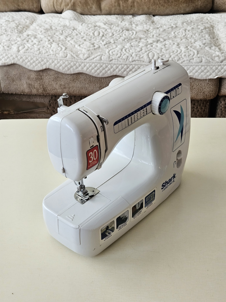 Shark Euro-Pro X Sewing Machine - photo 3