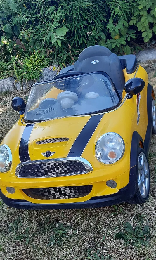 Mini Cooper S Yellow Ride-On Car thumbnail