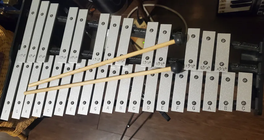 Kaman CB 3-Octave Glockenspiel with Case and Stand thumbnail