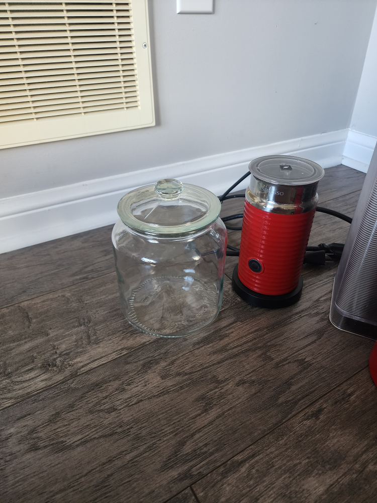 moving Sale- Nespresso VertuoLine Coffee & Keurig Maker - photo 4
