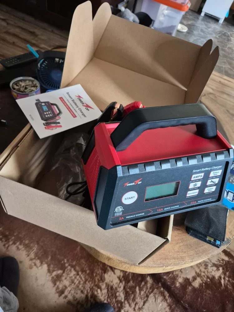 TowerTop 2/10/25 Amp 12V Smart Car Battery Charger thumbnail