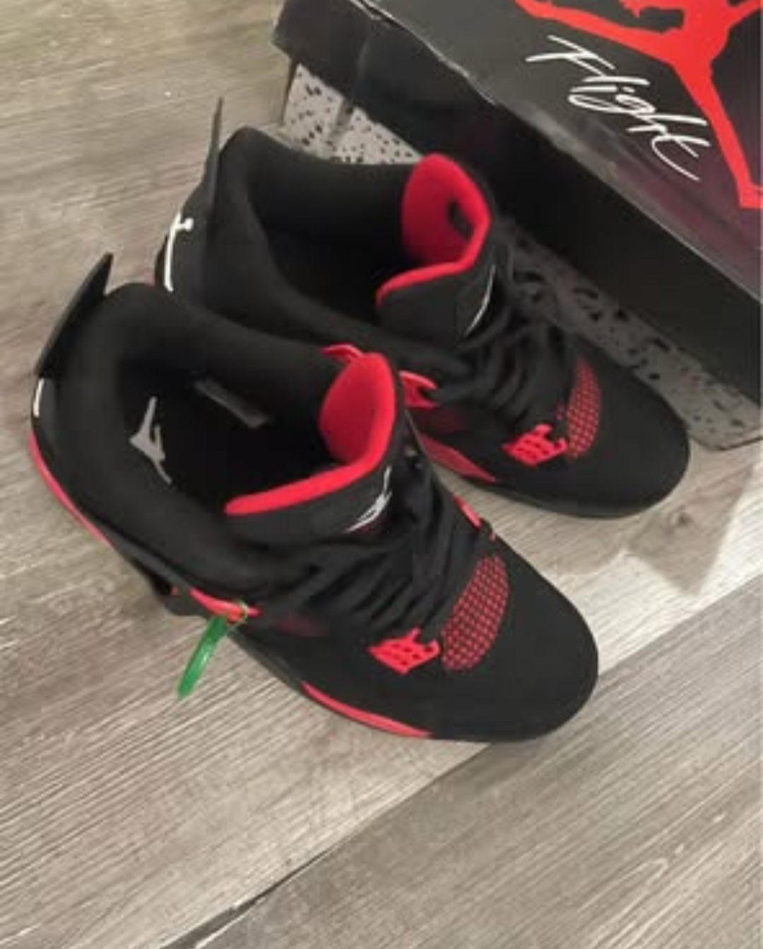 Air Jordan 4 Red Thunder - photo 2