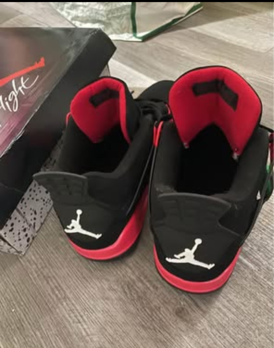 Air Jordan 4 Red Thunder - photo 3