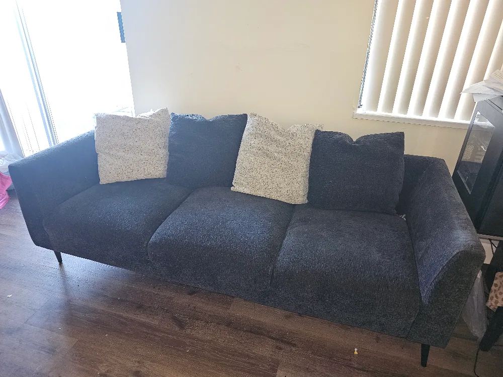 Comfortable 3-Seater Sofa - Black thumbnail