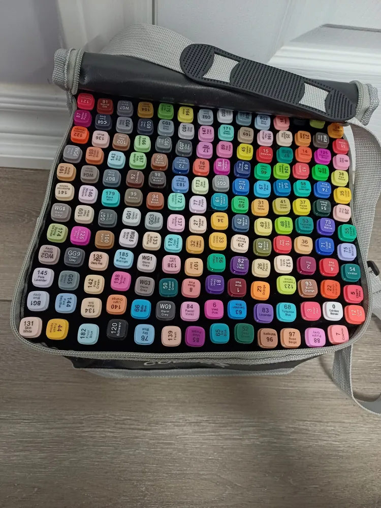 168 Colors Marker Set with Carrying Case image indicator(9)