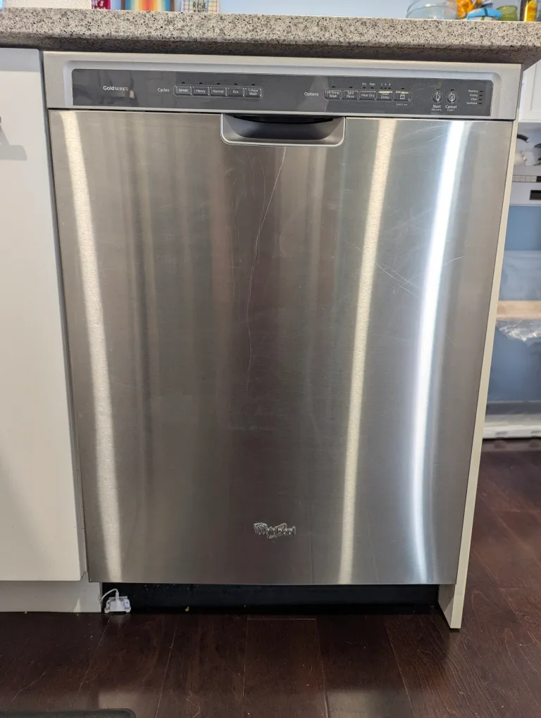 Whirlpool Gold Series Dishwasher thumbnail