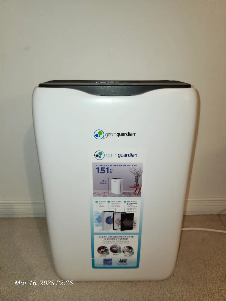 GermGuardian Air Purifier - Filters 151 sq ft image indicator(3)