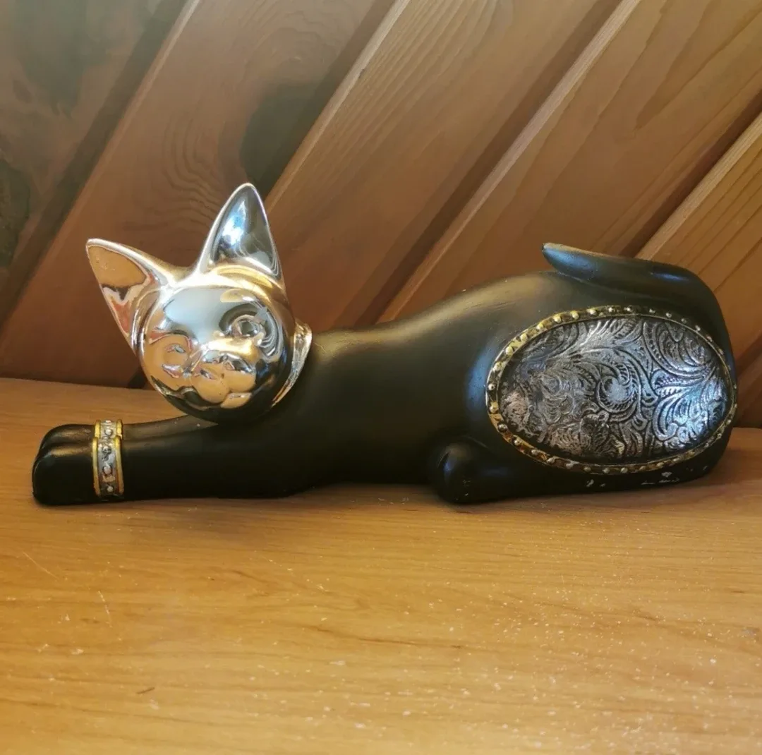 Vintage Egyptian Style Cat Figurine thumbnail