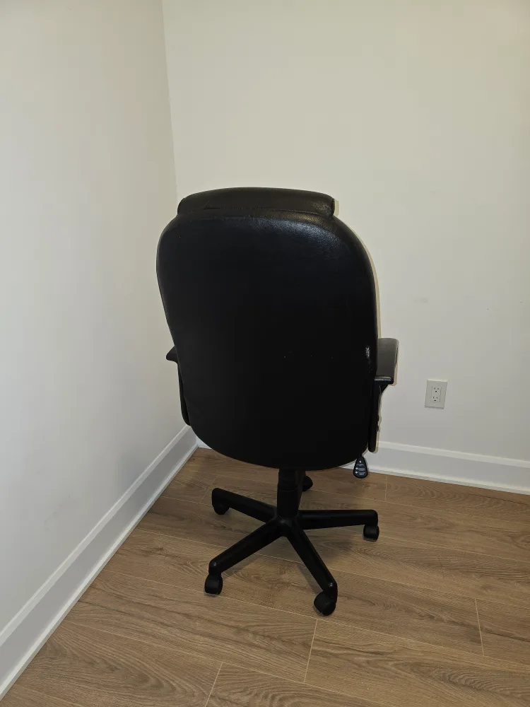 Black Office Chair image indicator(4)