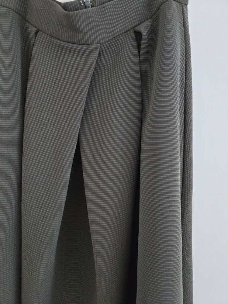 Olive Green Ribbed Skirt image indicator(2)