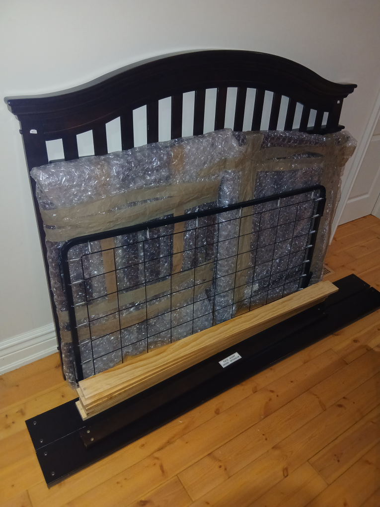 Baby Cache 4 in 1 Life time Crib with Conversion Kit