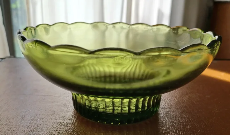 Vintage glassware - Read Descriptions image indicator(6)