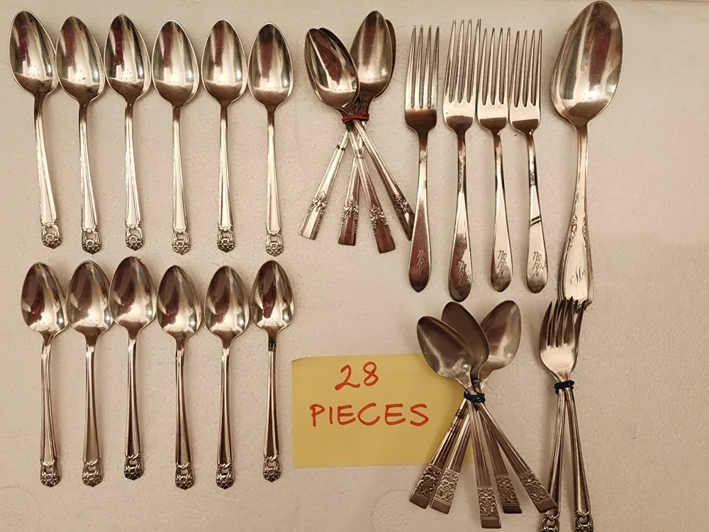 VINTAGE ITEMS thumbnail