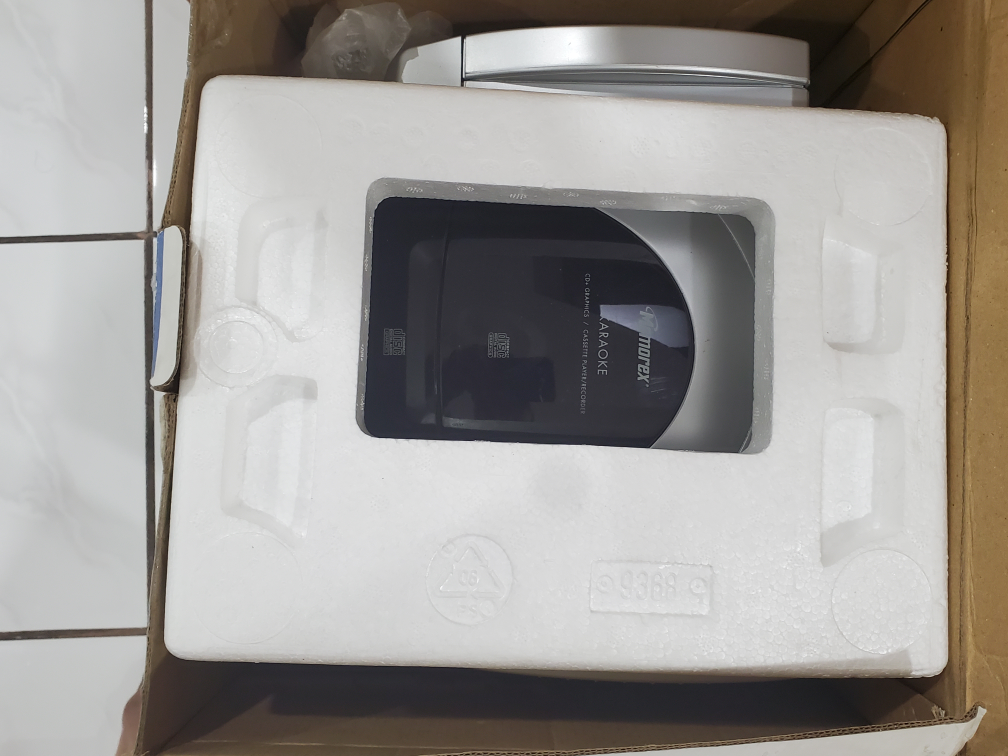 Memorex Karaoke CDG Cassette Player/Recorder - photo 3