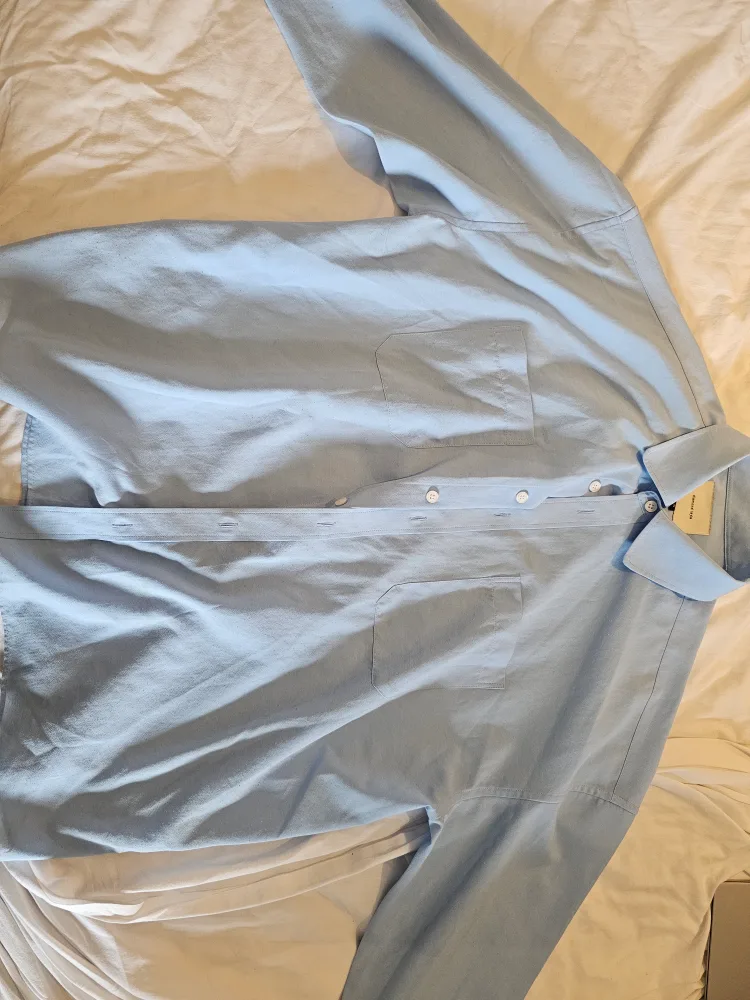 Light Blue Button-Up Shirt (oversize fit) thumbnail
