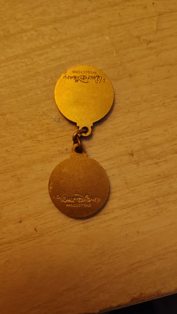 Vintage Walt Disney Productions Pendant image indicator(2)