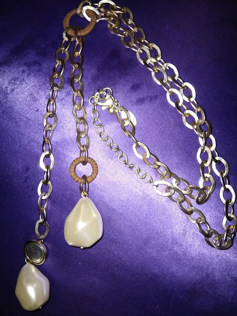 Fashion Necklace with Faux Pearl Pendants image indicator(2)