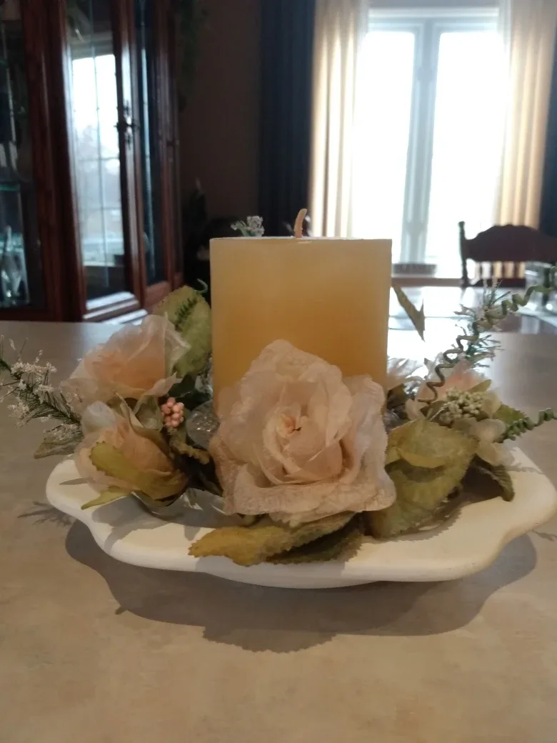 4 Pcs Candle holder with candle ring floral arrangement thumbnail