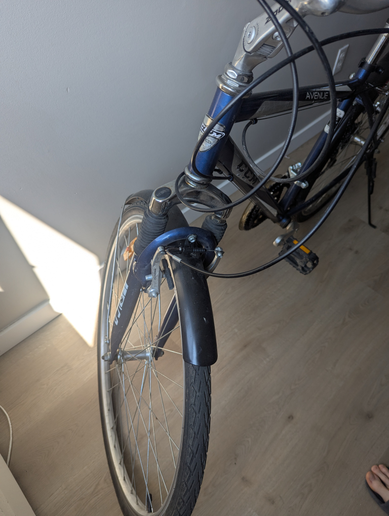 Diadora Modena & CCM Avenue Bikes - photo 4