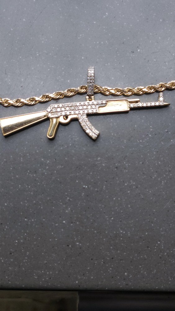 10k Yellow Gold Rope Chain & AK Pendant With Diamonds - photo 4