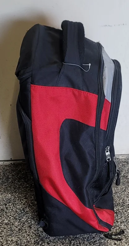 Rolling Backpack - Red & Black image indicator(3)