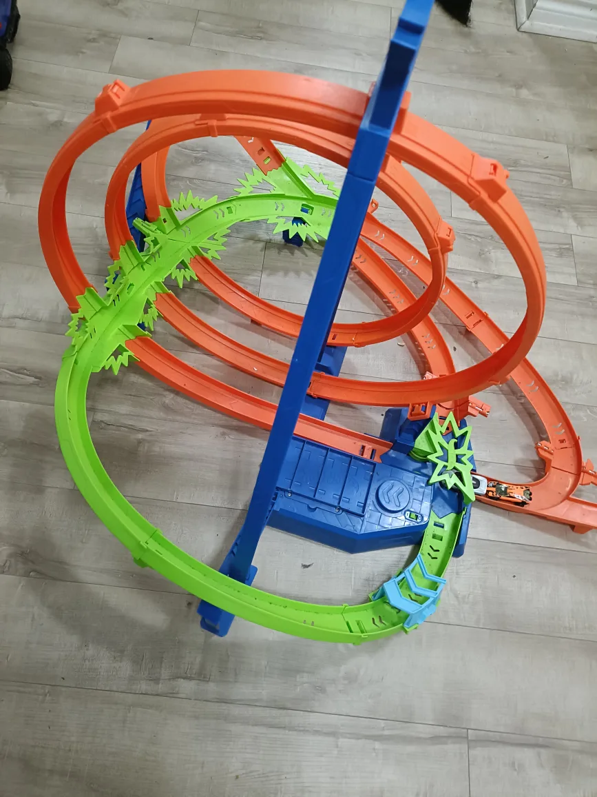 Hot Wheels Track Set thumbnail