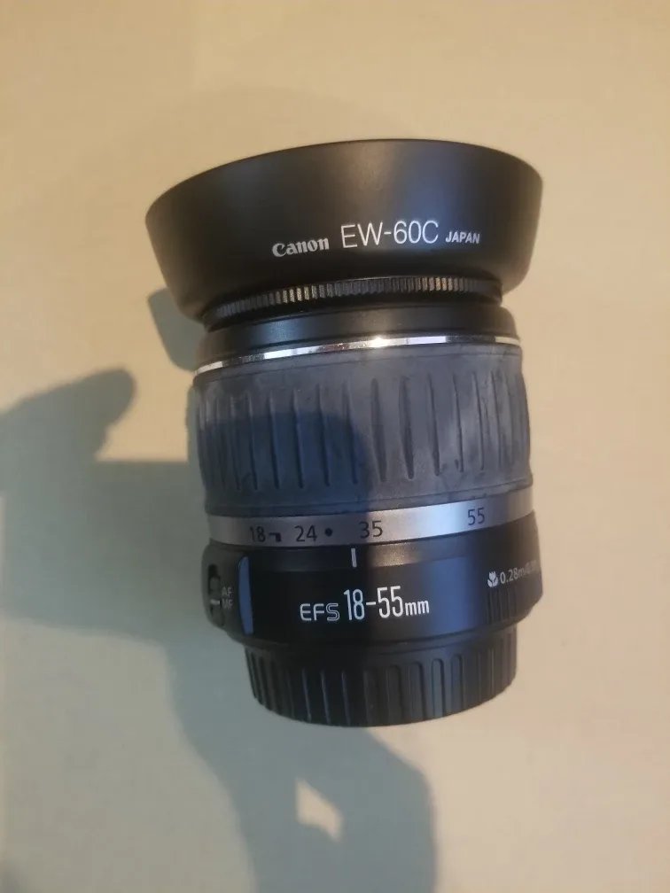 Canon EFS 18-55mm Camera Lens thumbnail