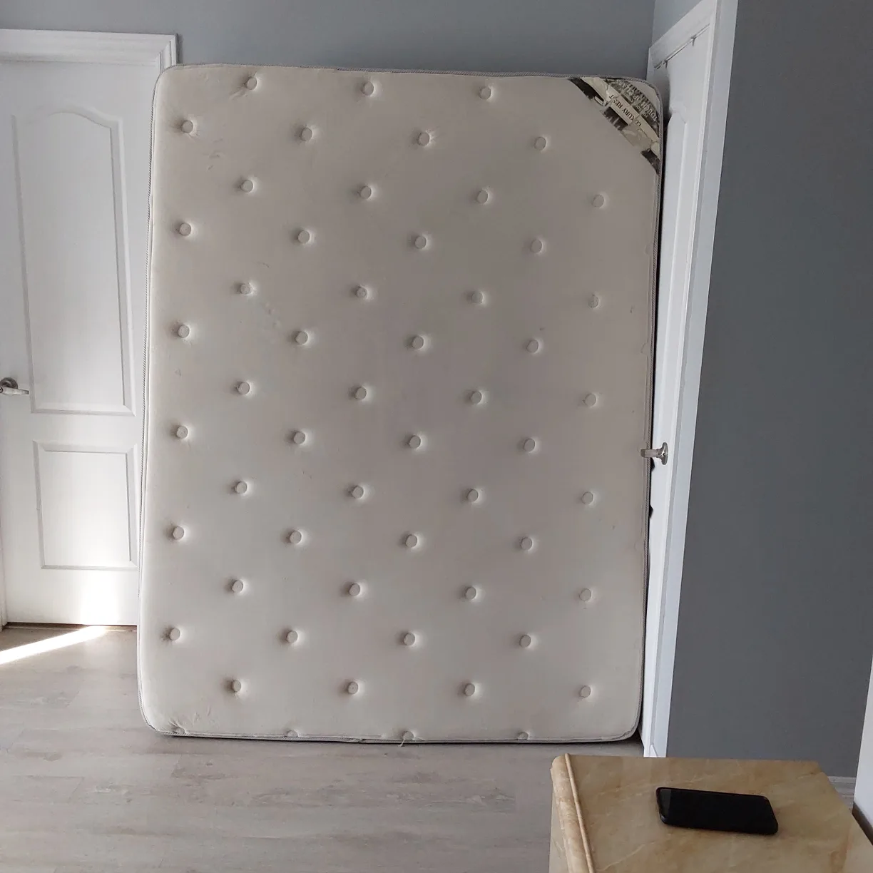 Rarley Used New Queen Size Mattress thumbnail