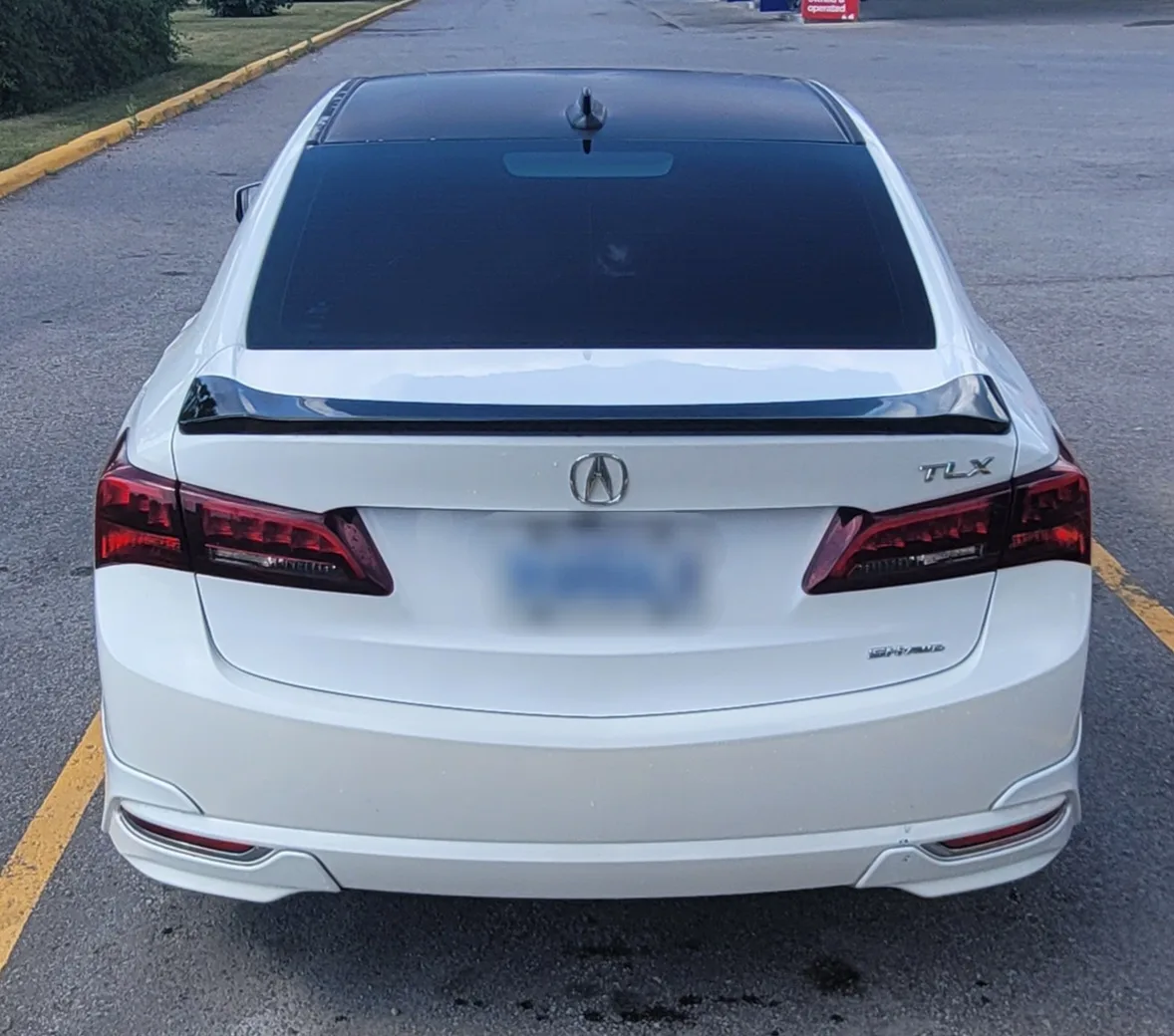 Acura TLX - White Sedan image indicator(3)