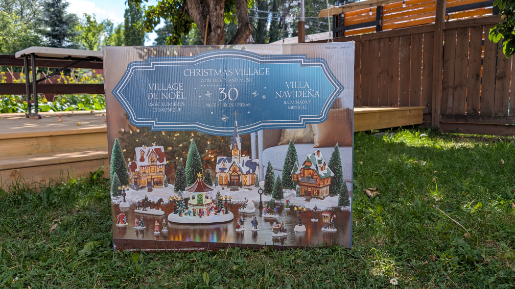 Christmas Village with Lights and Music - 30 Pieces - photo 2