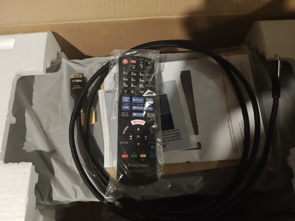 Panasonic DP-UB820PCK 4K Blu-ray Player - photo 4