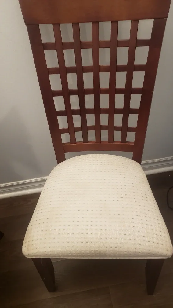 Set of 4 Wooden Dining Chair with Cream Seat image indicator(2)