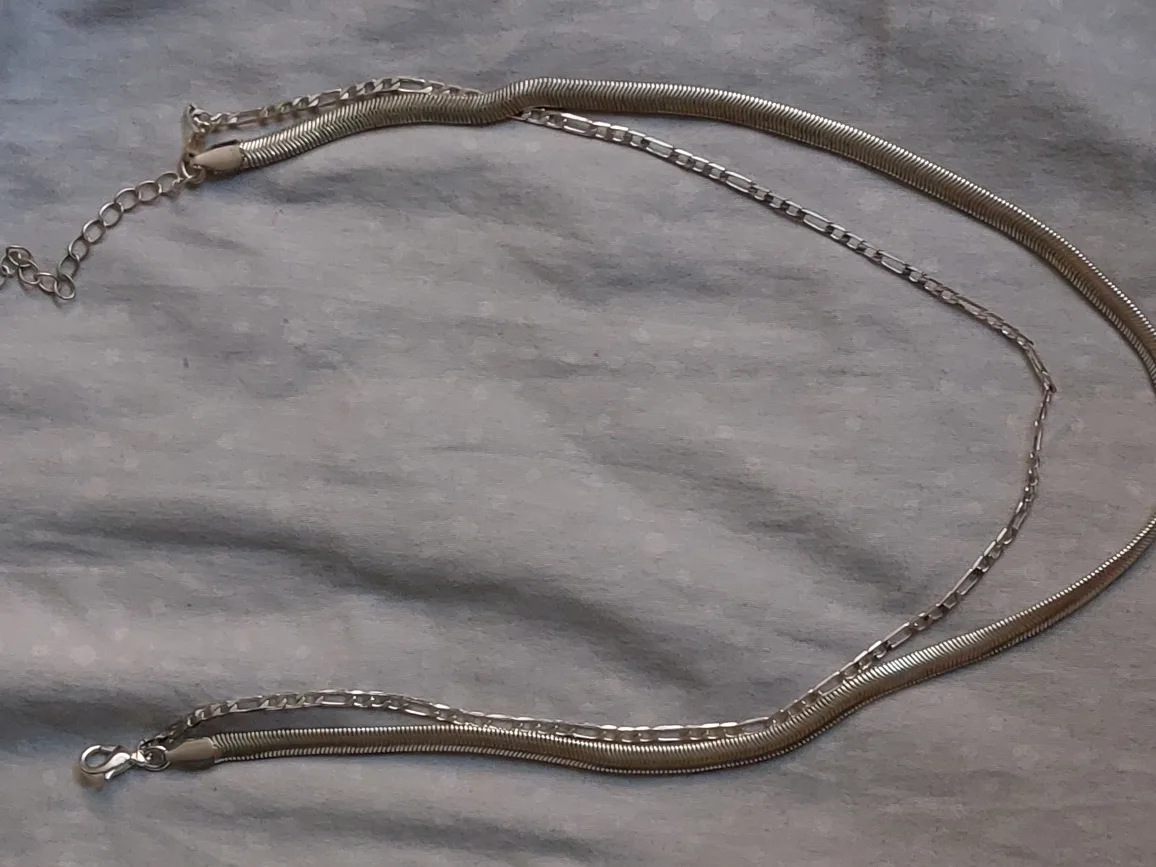 H&M Silver Layered Necklace thumbnail