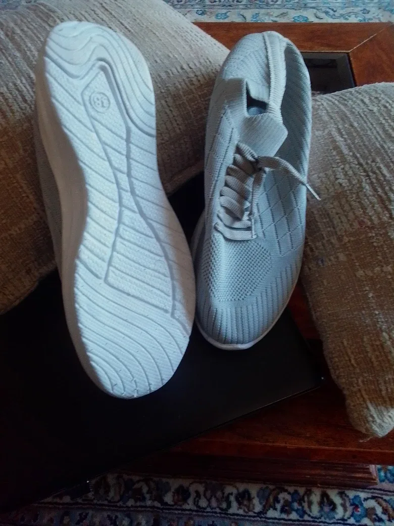 Grey Knit Sneakers image indicator(2)